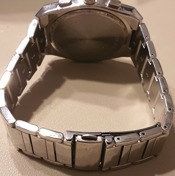 Accutime Silver/Black Stainless Steel Men's Watch - Picture 2 of 3